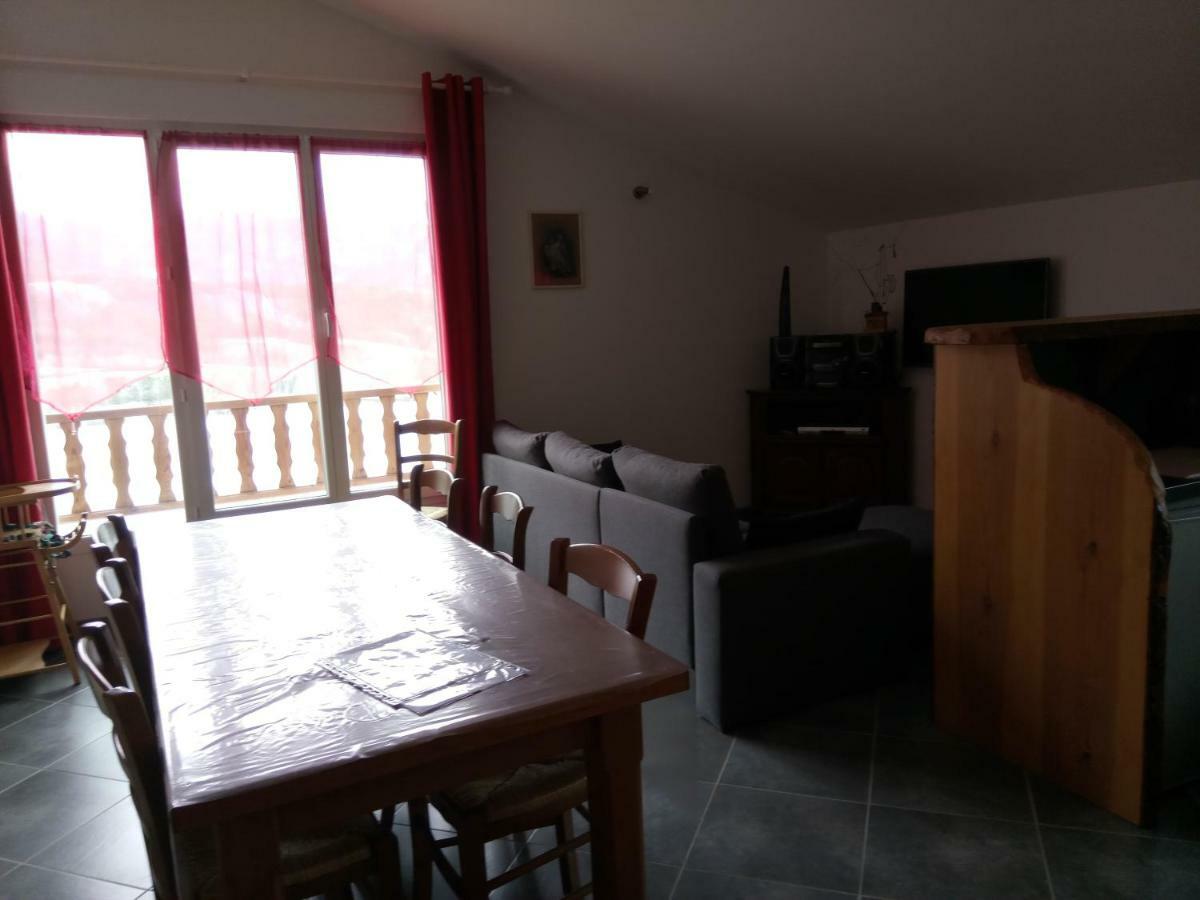 Les Logis De Lucie Apartment Selonnet ภายนอก รูปภาพ