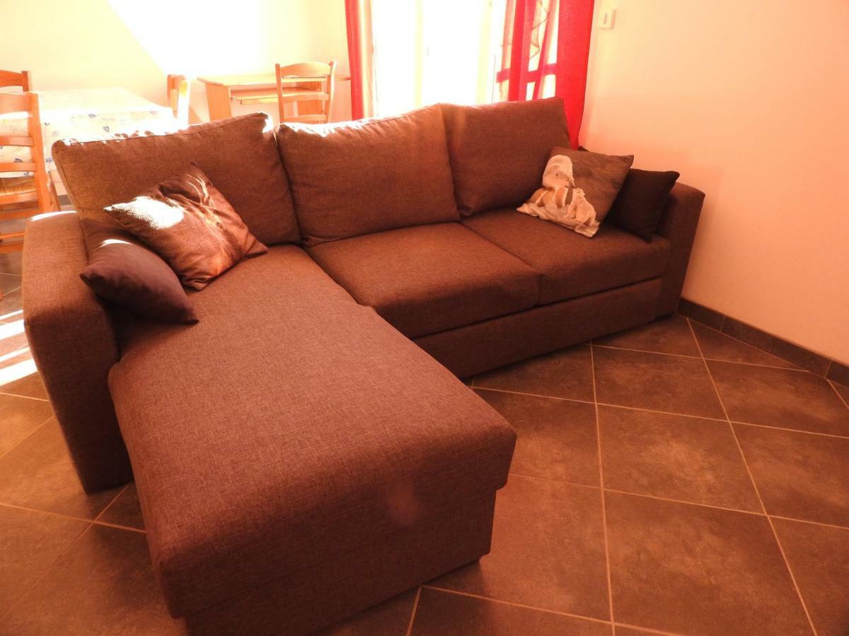 Les Logis De Lucie Apartment Selonnet ภายนอก รูปภาพ